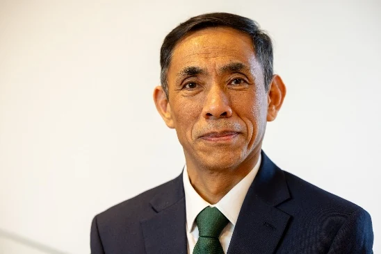 Portrait of Professor Wenxin Wang