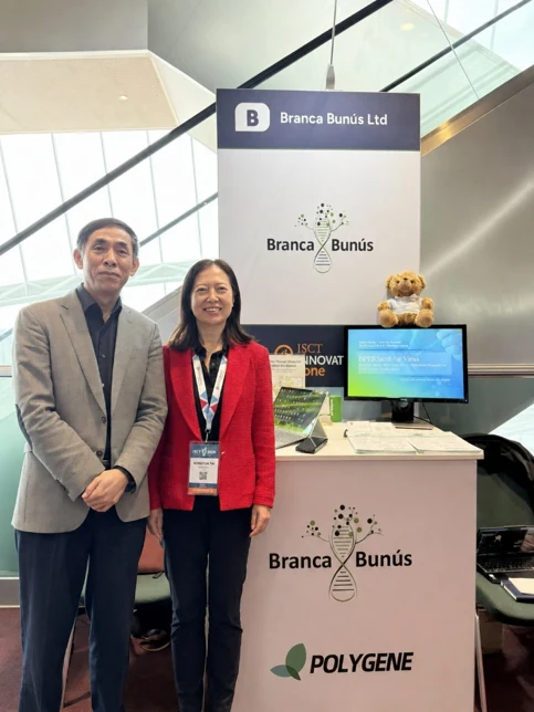 Professor Wenxin Wang and Dr Hongyun Tai, co-founders of Branca Bunús